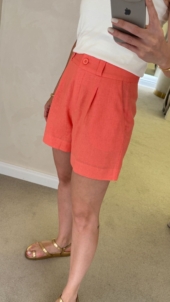 BERMUDA DE LINHO COM PREGAS - Imagem 3